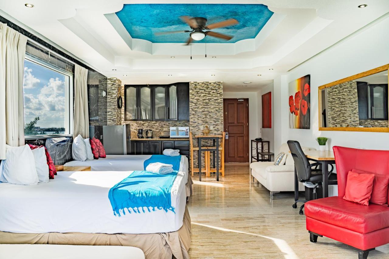 Paradise Beachfront & Nightlife Heart แคนคูน ภายนอก รูปภาพ