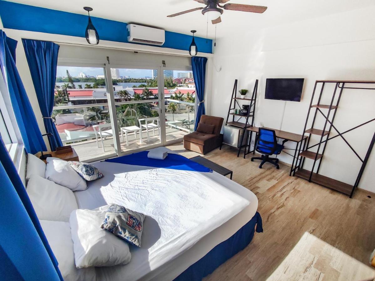 Paradise Beachfront & Nightlife Heart แคนคูน ภายนอก รูปภาพ