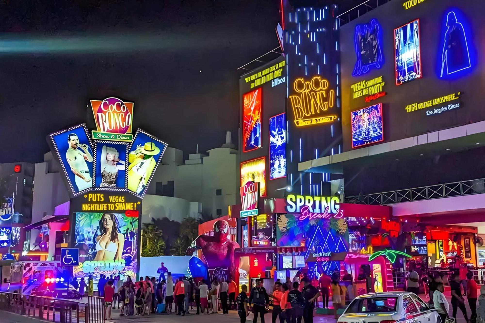 Paradise Beachfront & Nightlife Heart แคนคูน ภายนอก รูปภาพ